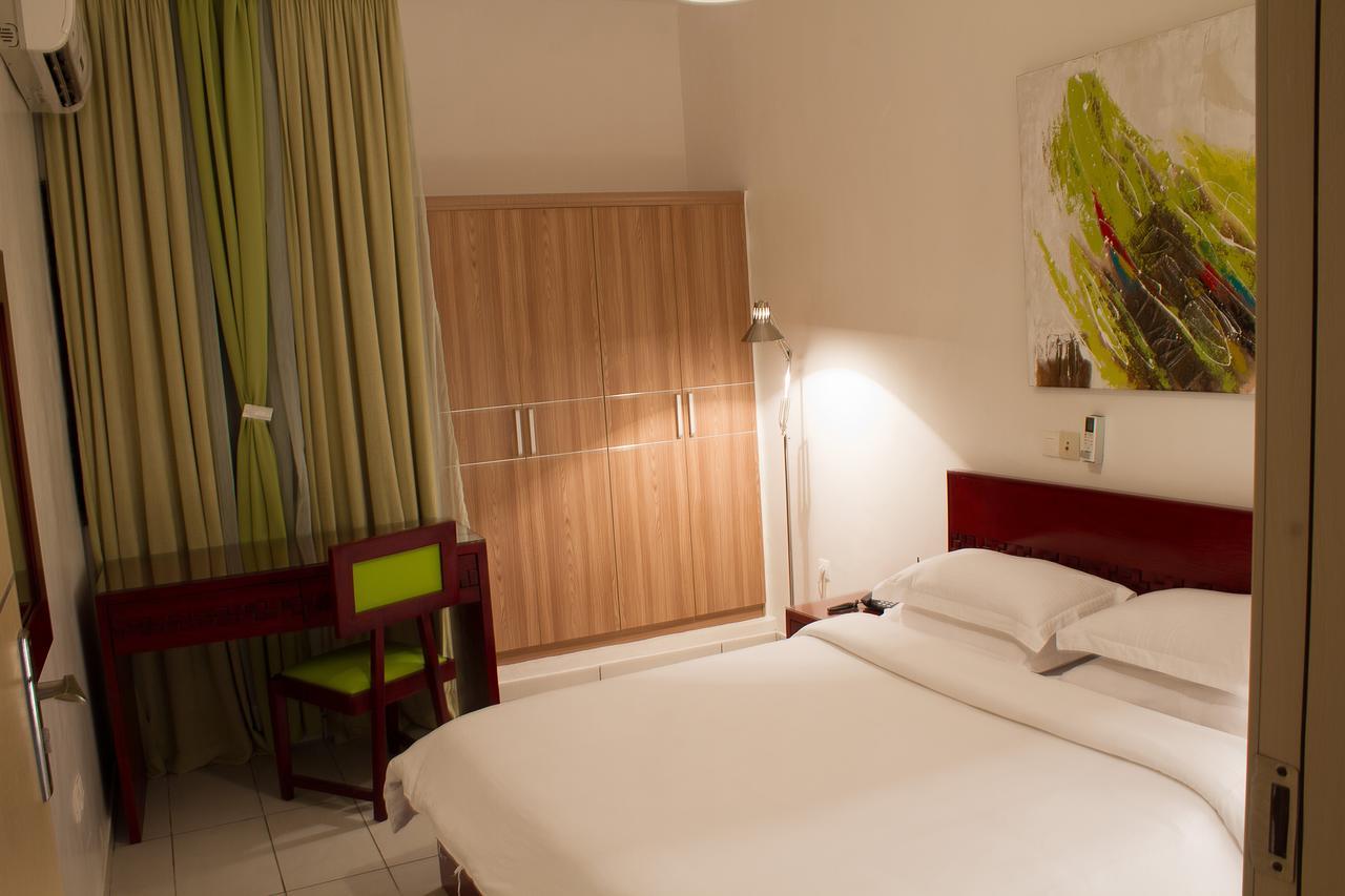 Hotel Le Vaisseau Abidjan Exteriör bild