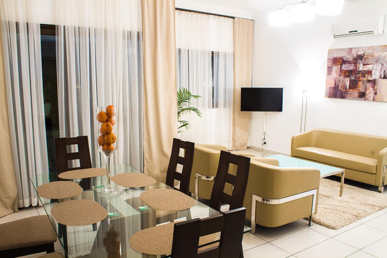 Hotel Le Vaisseau Abidjan Exteriör bild
